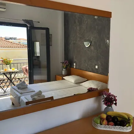 Central Guest House Skiathos * Skiathos-Stadt