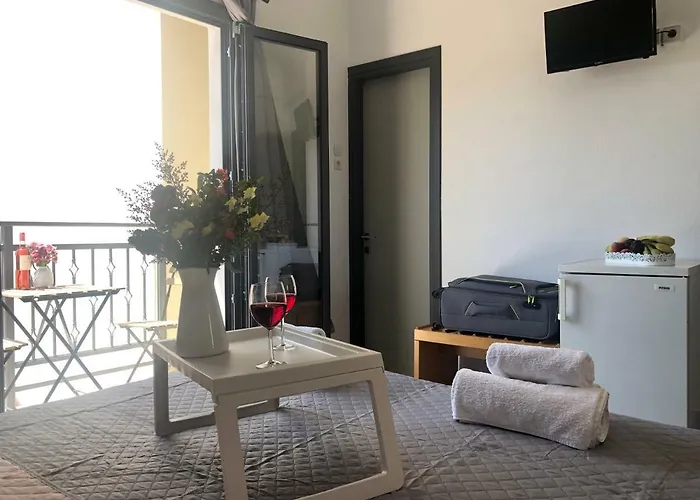 Central Guest House Skiathos