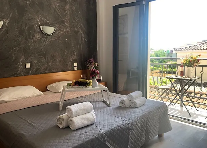 Central Guest House Skiathos *