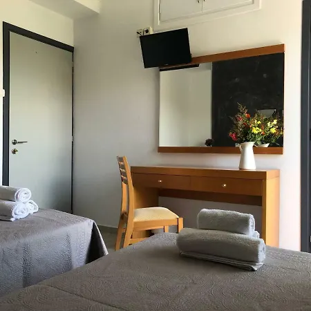 Central Guest House Skiathos