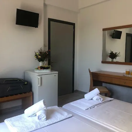 Central Guest House Skiathos Vendégház *