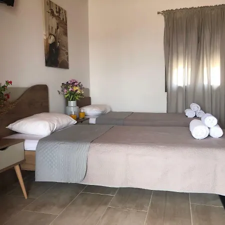 Central Guest House Skiathos Vendégház *