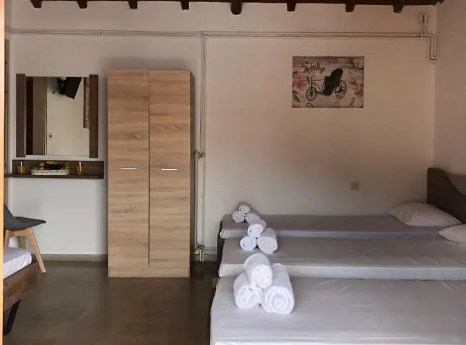 Guest house Central Guest House Skiathos *