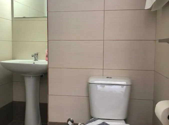 Central Guest House Skiathos *